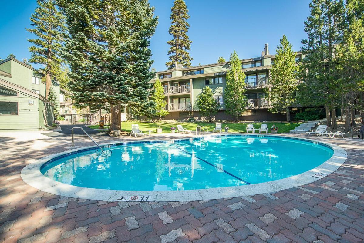 Fully Renovated! St Anton #17 Ski In Ski Out 1 Bedroom 1 Bathroom Condo! Sleeps Up To 4! Mammoth Lakes Luaran gambar