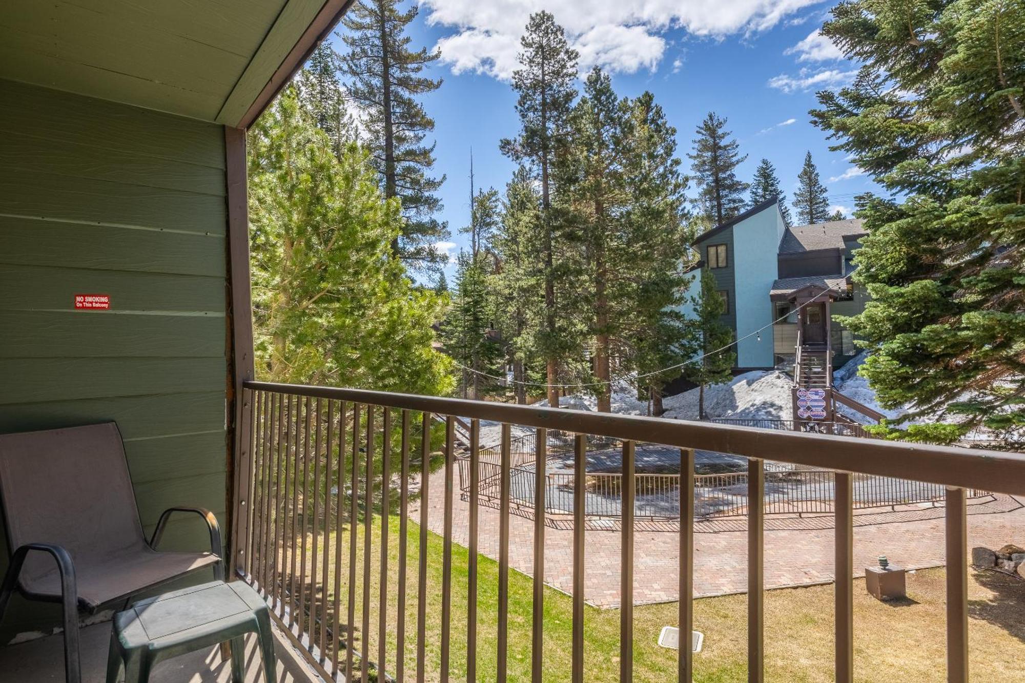 Fully Renovated! St Anton #17 Ski In Ski Out 1 Bedroom 1 Bathroom Condo! Sleeps Up To 4! Mammoth Lakes Luaran gambar